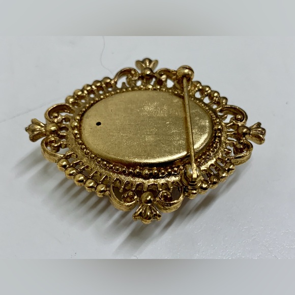 Mid Century Vintage Gold Tone Victorian Style Cameo Pinback Brooch Button - Picture 10 of 16